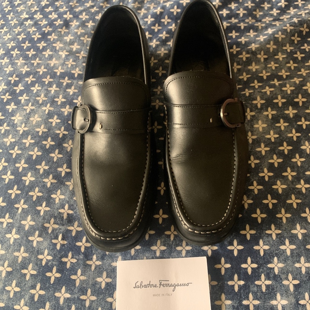 Mens shoes